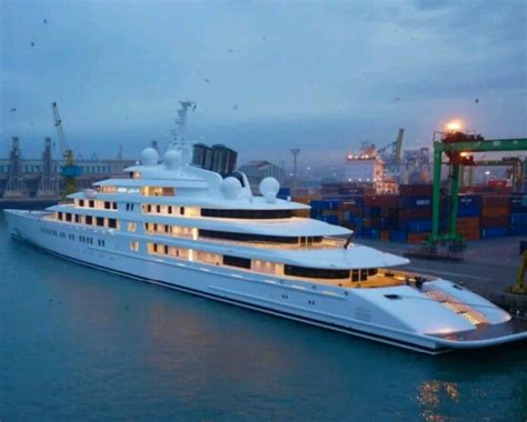 Aliko Dangote's Yacht: Inside The ₦15.5 Billion Super Luxury Yacht - Travel (3) - Nigeria