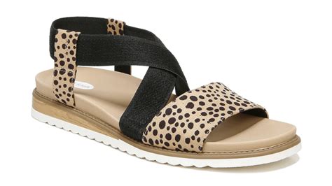 28 Best Sandals for Plantar Fasciitis That Are Super Cute - First For Women