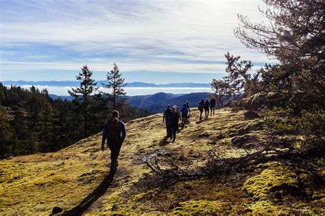 Where can you Go Hiking Near Kelowna?