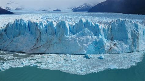 The Fabulous Perito Moreno Glacier - A Complete 2020 Guide | Above Us Only Skies