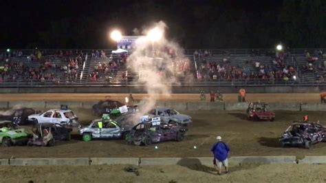 Grayson County Fair Compact Feature Demo Derby 2017 - YouTube