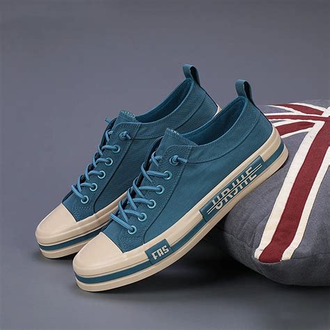 Lightweight-Men-s-Canvas-Shoes-2023-Hot-Sale-Comfortable-Low-cut ...