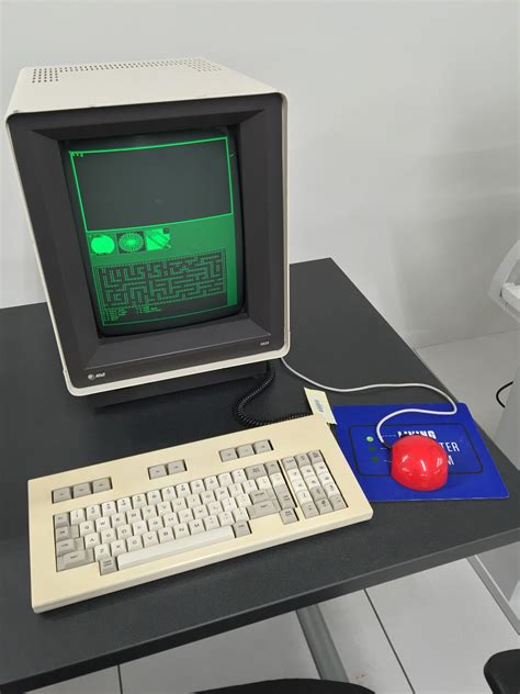 Aerohaveno: Seattle's Living Computer Museum