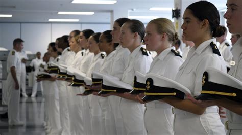 Navy Uniforms Designed 4 Decades Ago Resized for Female Sailors - NAUMD ...