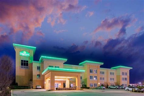 Pet Friendly Hotels in Muskogee, OK - BringFido