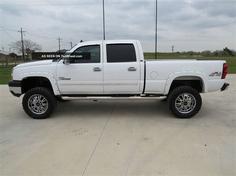 2006 Chevy Silverado 2500hd Front Bumper