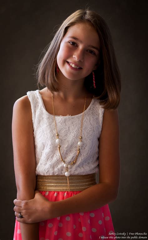 Photo of a 12-year-old girl photographed in July 2015 by Serhiy Lvivsky, picture 4