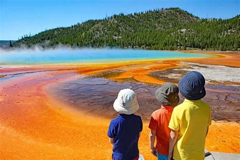 Ultimate Guide to the Grand Prismatic Spring in Yellowstone (All Your Questions Answered)