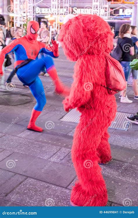 Elmo Fights Spiderman Editorial Photo - Image: 44699841