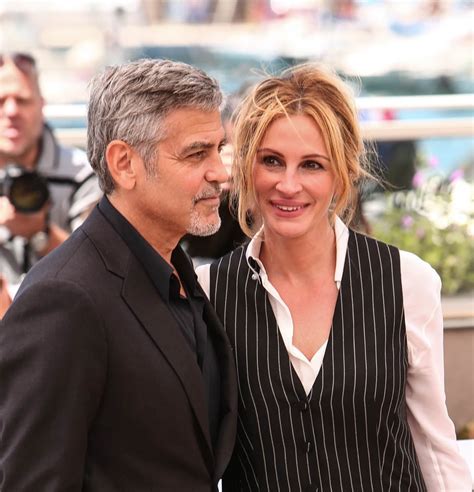 Julia Roberts and George Clooney's movie star smiles at Money Monster photocall with Jodie ...