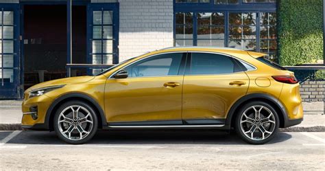 Kia XCeed urban crossover is one of the most stylish cars on the road today - identity