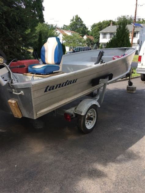 14 ft aluminum boat and trailer - Landau 1995 for sale