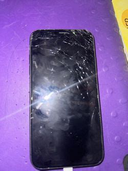 iPhone 11 Color black for Sale in Seatac, WA - OfferUp