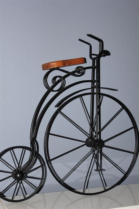 Old Fashioned Bicycle Wall Art