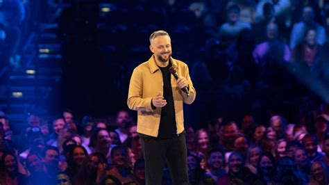 Nate Bargatze Returning To Netflix With Two New Stand-Up Specials – 800 Pound Gorilla