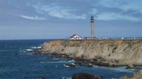 Point Arena Lighthouse Museum, Point Arena, CA - California Beaches