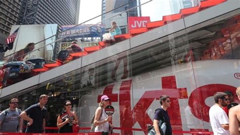 Times Square’s Red Steps, TKTS booth, gets new glass stairs | amNewYork