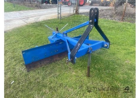 Used Custom Grader Blade 6ft 3PL Adjustable 3PL Tractor Attachments in , - Listed on Machines4u