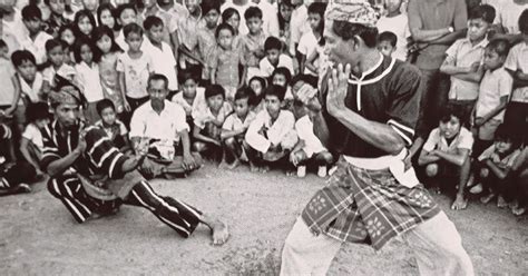 To love silat is to know silat | New Straits Times