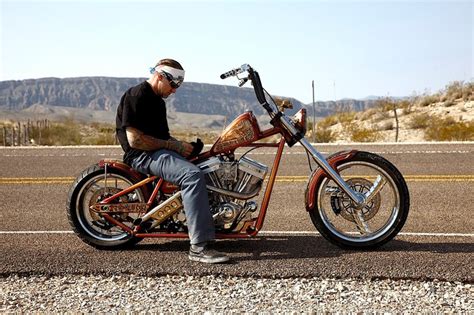 CFL Sunday:Choppers for life!Awesome choppers from a great builder ...