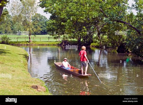 Punting on the River Cherwell, Oxford, England Stock Photo - Alamy