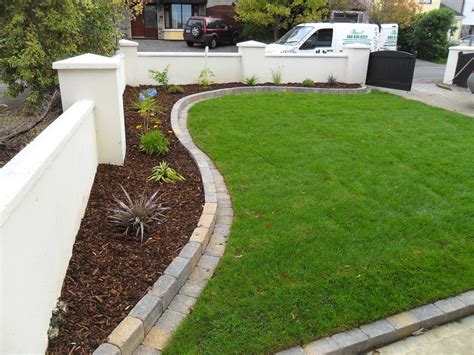 23 Beautiful Landscape Edging Pavers - Home, Family, Style and Art Ideas