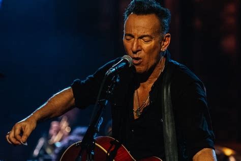 'Western Stars' Film Review: Bruce Springsteen Gets Introspective in Beautiful Performance Film ...