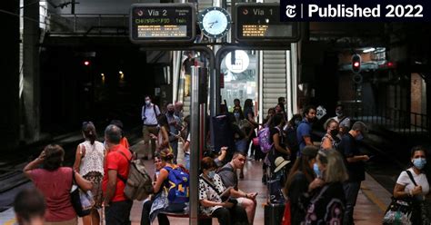 Spain Offers Free Train Tickets Through End of Year - The New York Times