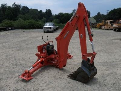 VERY NICE KUBOTA BT1000 3 POINT BACKHOE ATTACHMENT FOR TRACTORS. NO ...