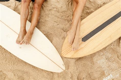 Best Surfboards For Beginners 2024 / Essential Reading For Beginner Surfers