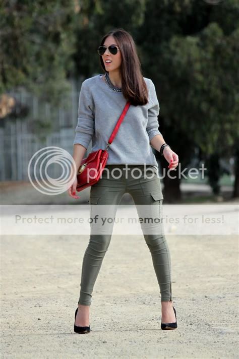My Fashion Mirror: cargo, grey and red