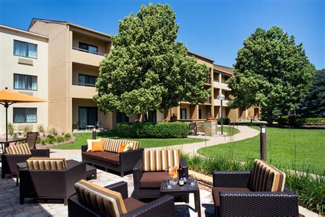 Courtyard by Marriott Denver Central Park | Luxury 3-Star Hotel