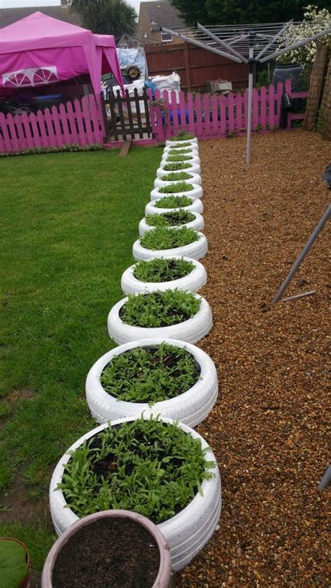 10 Tire Planters That Will Catch Your Attention - Top Dreamer