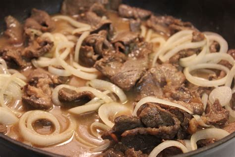 Sassy Dish: Filipino Beefsteak with Onions aka Bistek