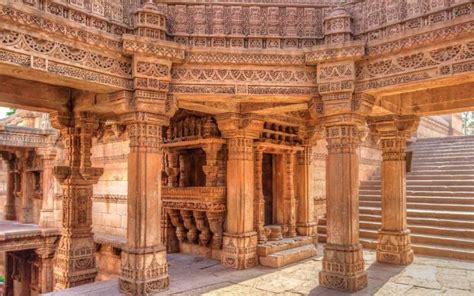 Adalaj Stepwell Ahmedabad, History, Timings, Entry Fee & Facts