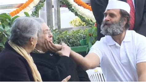 Rahul Gandhi And Sonia Gandhi's Aww-Worthy Mother-Son Moment Goes Viral ...