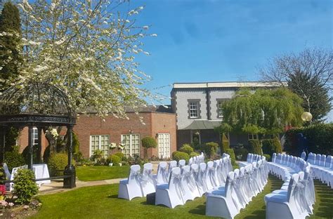 Rossett Hall Hotel | Wedding Venues | Bridebook