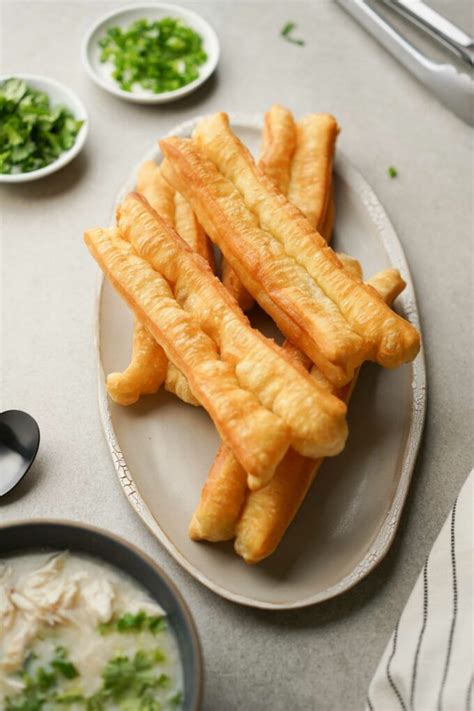 Chinese Donut Recipe (Youtiao / Dầu Cháo Quẩy) - Hungry Huy