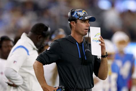 Chargers News: Daily Links 8/30/22 - Bolts From The Blue