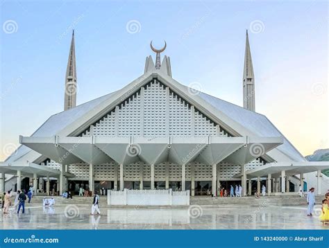 Shah Faisal Mosque is the Masjid in Islamabad, Pakistan. Located on the Foothills of Margalla ...