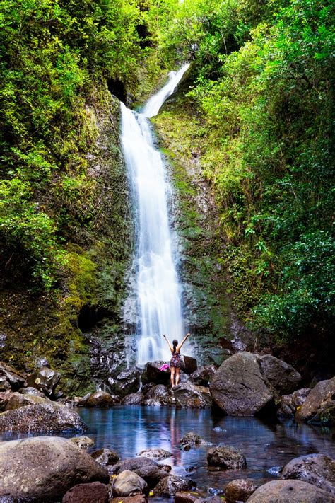 Top 10 things to do in Oahu: off-the-beaten-path | That Adventure Life | Hawaii waterfalls, Oahu ...