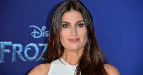 Idina Menzel says she's happy to play Queen Elsa again in "Frozen 3 ...