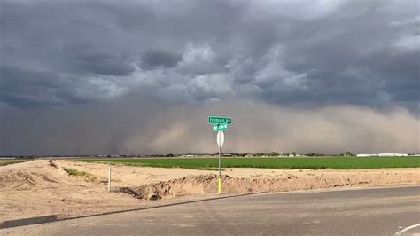 Dust Storm Sweeps Over Phoenix Suburb