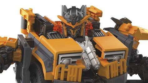 TRANSFORMERS: RISE OF THE BEASTS Toys Offer New Look At Bumblebee's G1-Inspired Design And ...