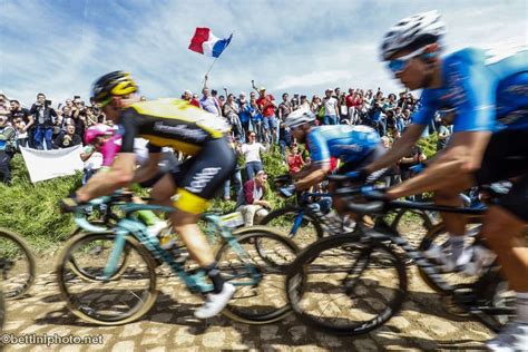 Paris-Roubaix - Road Bike Action