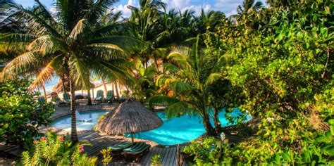 Heated Pool Overlooking the Caribbean Sea and Belize Barrier Reef