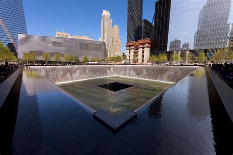 9 / 11 Memorial Ground Zero & Museum - SeeNewYork.nyc