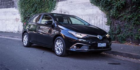 2016 Toyota Corolla Hybrid Review | CarAdvice