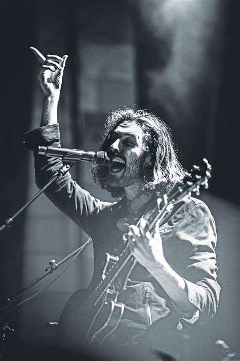 Hozier gives an electrifying performance at the SB Bowl - The Bottom ...