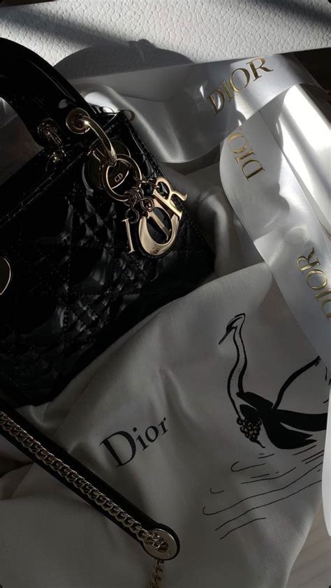 dior city glam baddie aesthetic wallpaper | Dior, Fashion bags, Fashion